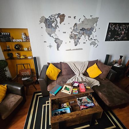"Studio Cinema" Auxerre Bagian luar foto