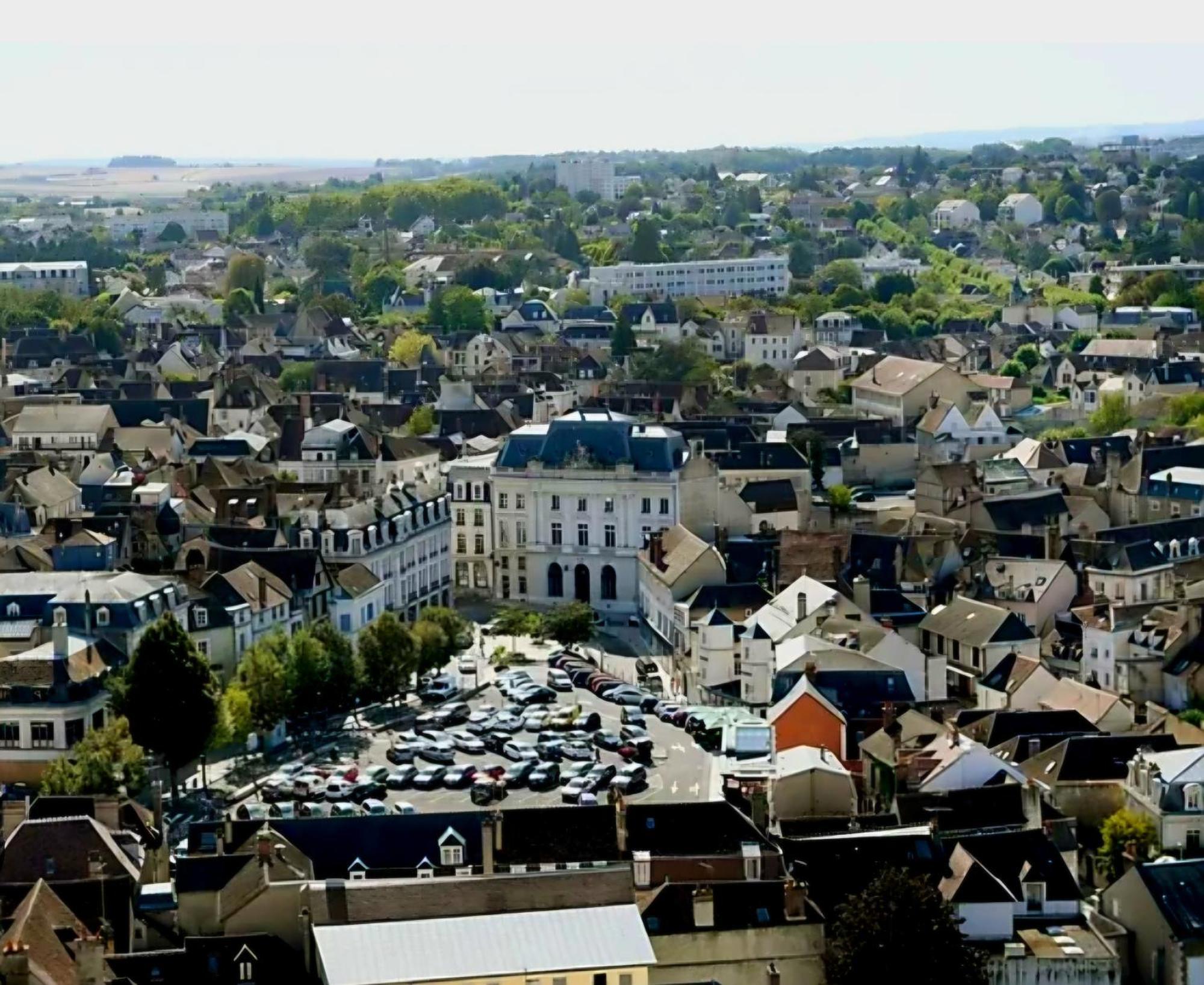 "Studio Cinema" Auxerre Bagian luar foto