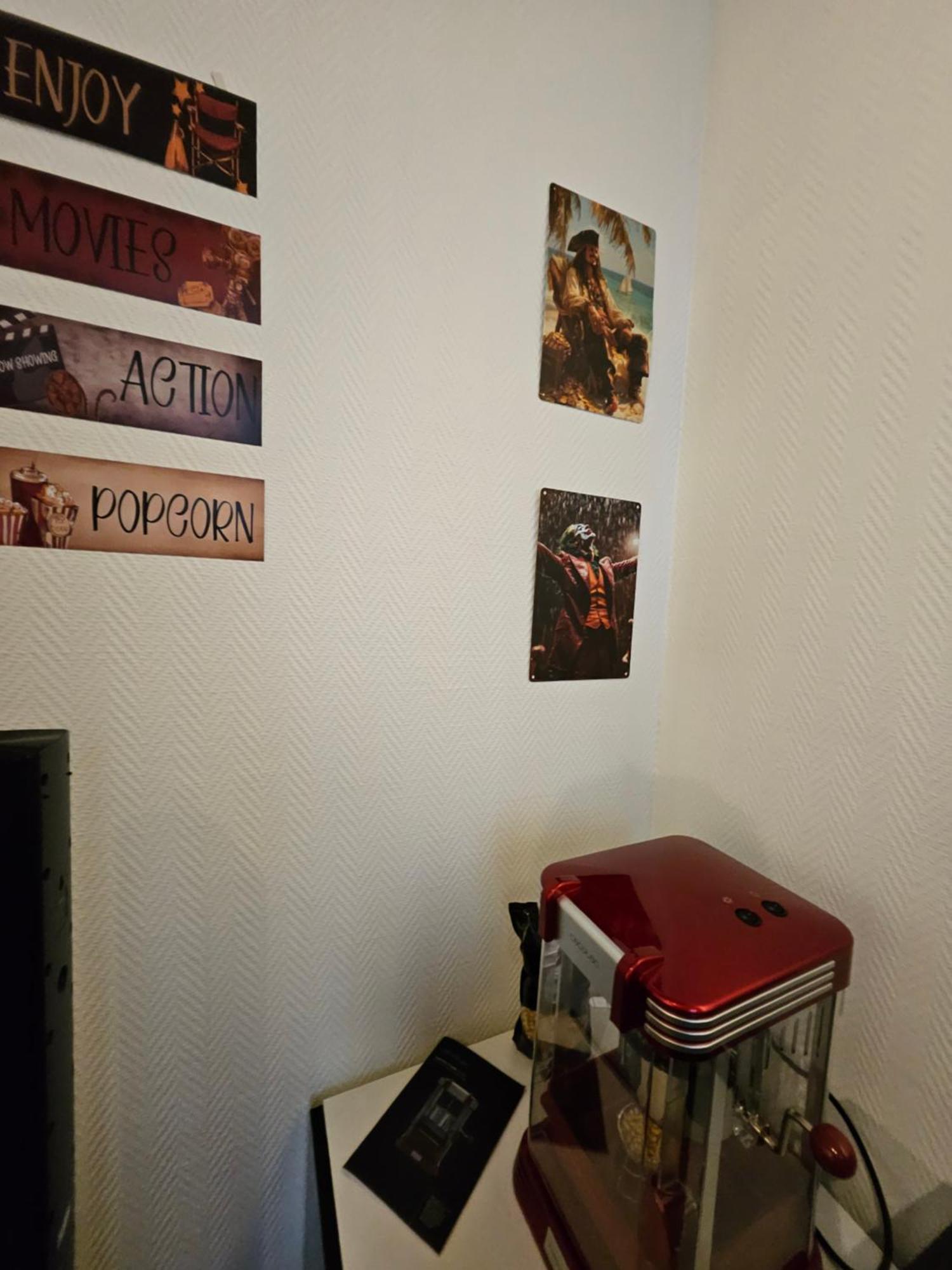 "Studio Cinema" Auxerre Bagian luar foto