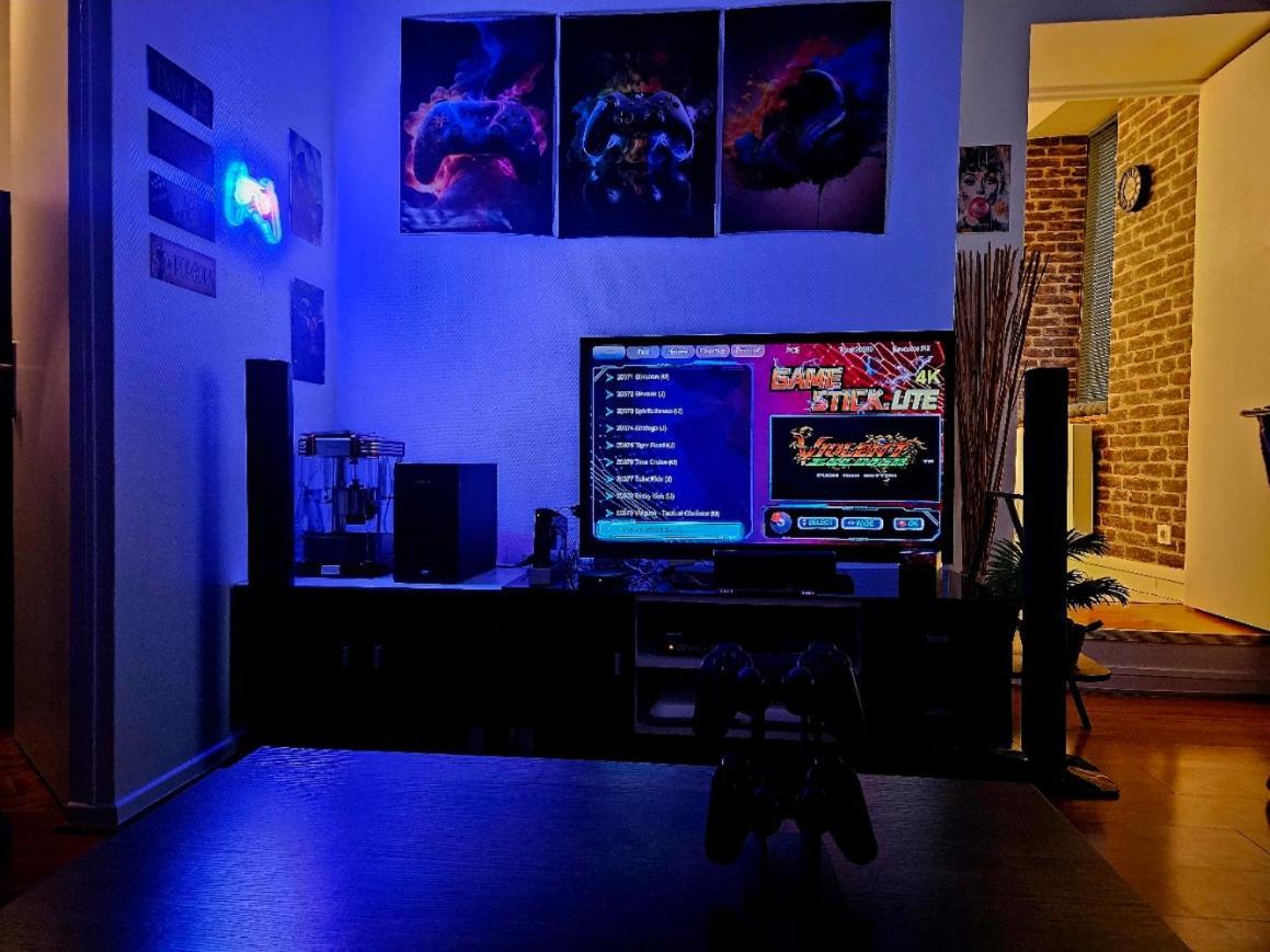 "Studio Cinema" Auxerre Bagian luar foto